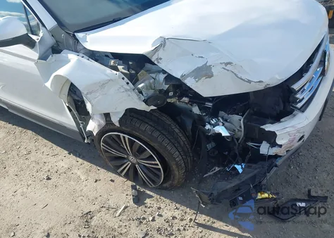 2019 Volkswagen Tiguan 2.0T Se/2.0T Sel/2.0T Sel R-Line/2.0T Sel R-Line Black from USA, damaged, VIN 3VV2B7AX6KM071969